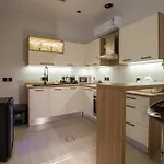 شقة فاخرة بكمباوند بحي الملقا Luxurious Two-Bedroom Apartment Compound Al Malqa District